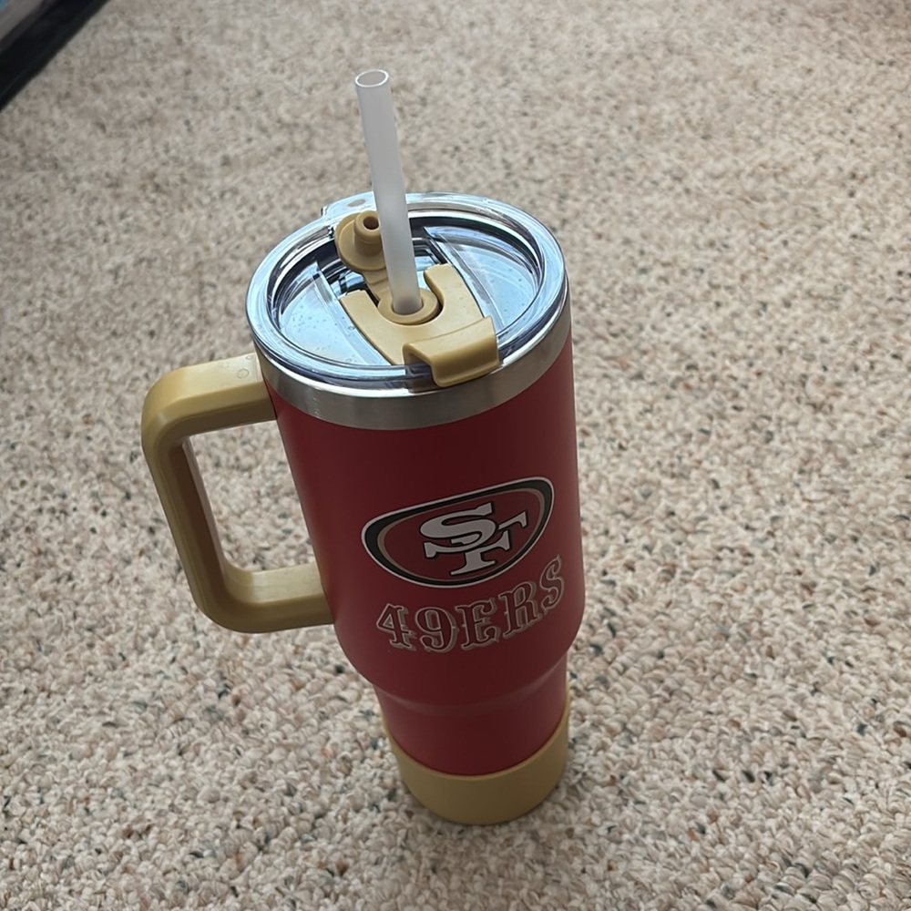 49ers Tumbler Water Bottle - Picture 3 of 5